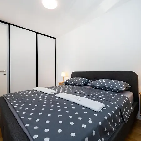 Luxury Niko - Garage Space And Panoramic View Apartment Zadar