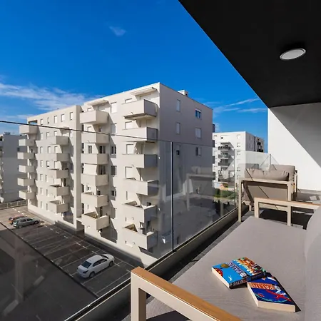 아파트 Luxury Niko - Garage Space And Panoramic View
