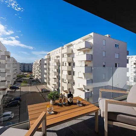 Luxury Niko - Garage Space And Panoramic View 자다르